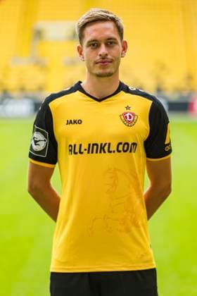 16.07.2024, xomx, Fussball 3.Liga, Dynamo Dresden - Fototermin Saison 2024 25, Porträttermin 2024 2025 emspor, Bild: AljaÅ¾ Casar ( 17). Portrait, Portraet, (DFL DFB REGULATIONS PROHIBIT ANY USE OF PHOTOGRAPHS as IMAGE SEQUENCES and or QUASI-VIDEO) Dresden