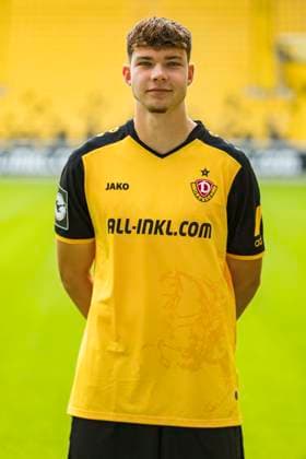 16.07.2024, xomx, Fussball 3.Liga, Dynamo Dresden - Fototermin Saison 2024 25, Porträttermin 2024 2025 emspor, Bild: Paul Lehmann ( 14). Portrait, Portraet, (DFL DFB REGULATIONS PROHIBIT ANY USE OF PHOTOGRAPHS as IMAGE SEQUENCES and or QUASI-VIDEO) Dresden