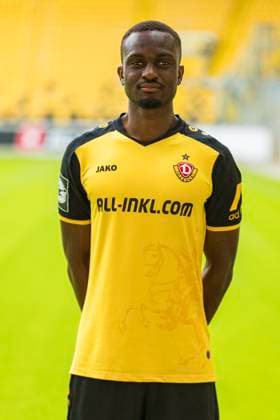 16.07.2024, xomx, Fussball 3.Liga, Dynamo Dresden - Fototermin Saison 2024 25, Porträttermin 2024 2025 emspor, Bild: Dennis Duah ( 4). Portrait, Portraet, (DFL DFB REGULATIONS PROHIBIT ANY USE OF PHOTOGRAPHS as IMAGE SEQUENCES and or QUASI-VIDEO) Dresden