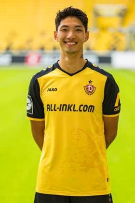 16.07.2024, xomx, Fussball 3.Liga, Dynamo Dresden - Fototermin Saison 2024 25, Porträttermin 2024 2025 emspor, Bild: Kyu-Hyun Park ( 2). Portrait, Portraet, (DFL DFB REGULATIONS PROHIBIT ANY USE OF PHOTOGRAPHS as IMAGE SEQUENCES and or QUASI-VIDEO) Dresden