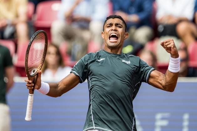 240717 Thiago Monteiro of Brazil celebrates during day 3 of the Nordea Open on July 17, 2024 in Bastad. Photo: Niclas Jönsson BILDBYRAN COP 273 NO0287 tennis ATP, Tennis Herren 250 nordea open bbeng jubel Copyright: NICLASxJÖNSSON BB240717NO040