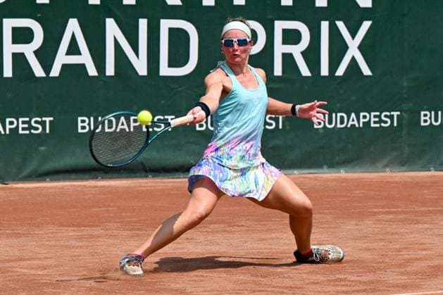 Carole Monnet (FRA) during the single match vs. Suzan Lamens (NED) at the WTA250 Hungarian Gran Prix Tennis on 17th July 2024 at Romai Teniszakademia, Budapest, Hungary  Copyright: xVincenzoxOrlando IPAxSportx xipax xx IPA_48067156 IPA_Agency_IPA48067156