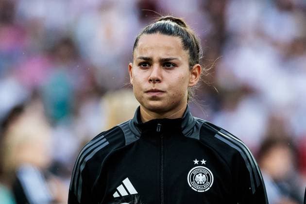 UEFA WOMEN’S EURO 2025 Qualifier: Deutschland - Österreich; 16.07.2024 Lena Oberdorf (Deutschland, 6) UEFA WOMEN’S EURO 2025 Qualifier: Deutschland - Österreich; Heinz-Von-Heiden-Arena, Hannover am 16.07.2024 Copyright: xBEAUTIFULxSPORTS Wunderlx