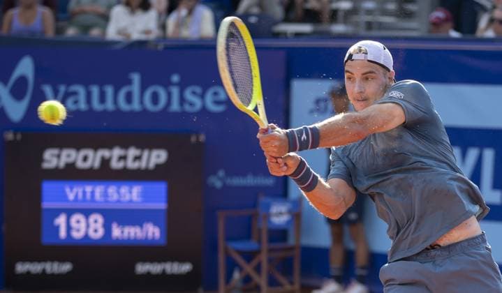 Gstaad: Gstaad Switzerland, 07 17 2024: Jan-Lennard Struff (GER) in action during EFG Swiss Open. during EFG Swiss Open Gstaad, International Tennis match in Gstaad, Switzerland, July 17 2024 International Tennis match - EFG Swiss Open Gstaad  - ZUMAp169 20240717_zsa_p169_225 Copyright: xPatrickxDancel IPAxSportx