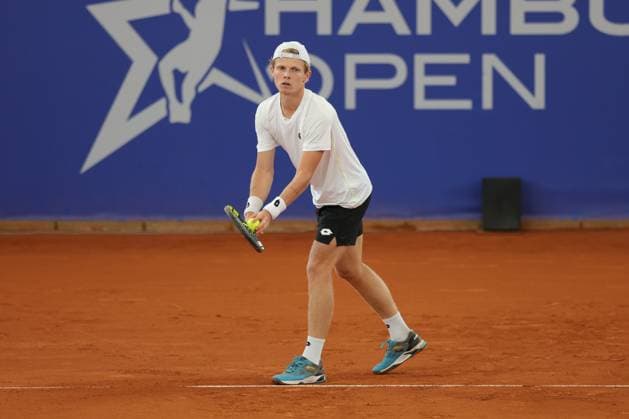 Tennis Herren ATP, Tennis Herren Tennis Herren Tour 500 European Open Hamburg, Hamburg Open ATP 500 2024 , 17.07.2024 Jesper de Jong (NED) schlägt auf Copyright: FernandoxSoares