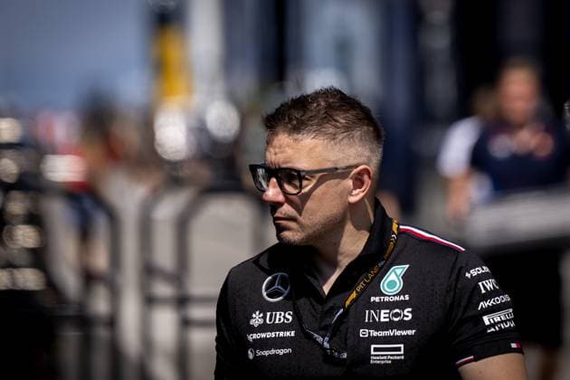 BUDAPEST - Peter Bennington (Mercedes) arrives at the Hungaroring Circuit in the run-up to the Hungarian Grand Prix. ANP SANDER KONING xVIxANPxSportx xxANPxIVx 503710471 originalFilename: 503710471.jpg