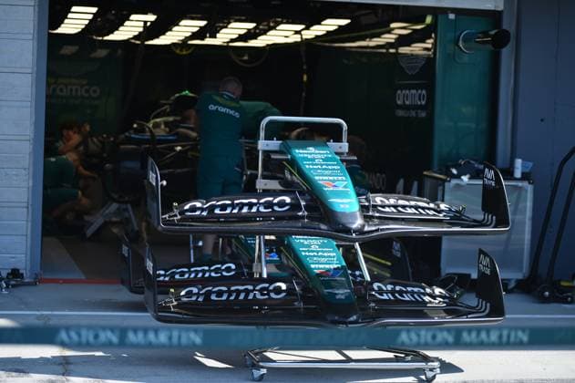 July 18, 2024, Budapest, Budapest, Hungary: The garage of Aston Martin F1 team before the Hungarian Grand Prix held on July 21. Budapest Hungary - ZUMAs291 20240718_zip_s291_003 Copyright: xBalintxSzentgallayx