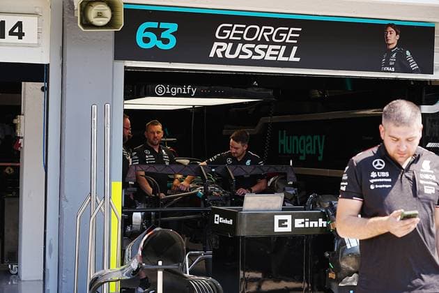 18.07.2024, Hungaroring, Budapest, FORMULA 1 HUNGARIAN GRAND PRIX 2024 , im Bild Das Auto von George Russell (GBR), Mercedes-AMG Petronas Formula One Team wird für das Rennen vorbereitet. Defodi-506_20240718_hbr_0134