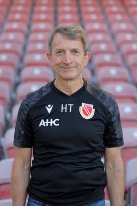 Dr. Hartmut Thamke (Mannschaftsarzt); FC Energie Cottbus; 3. Liga, Porträttermin 2024 2025 FC Energie Cottbus, 3. Liga, Porträttermin 2024 2025