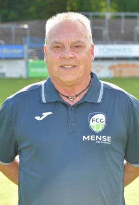 27.07.2024, GER, Fussball, Regionalliga West, Saison 2024 2025, Ohlendorfstadion im Heidewald, Gütersloh FC Gütersloh Fototermin 2024 2025 Ralf Niehaus (Betreuer FC Gütersloh), Aktion, Einzelbild, Hoch, Portrait