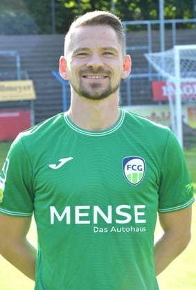27.07.2024, GER, Fussball, Regionalliga West, Saison 2024 2025, Ohlendorfstadion im Heidewald, Gütersloh FC Gütersloh Fototermin 2024 2025 Kevin Freiberger (FC Gütersloh), Aktion, Einzelbild, Hoch, Portrait