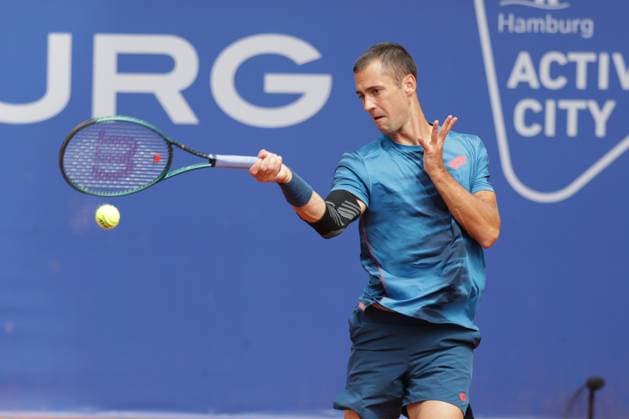 Tennis Herren ATP, Tennis Herren Tennis Herren Tour 500 European Open Hamburg, Hamburg Open ATP 500 2024 , 18.07.2024 , Laslo Djere SRB spielt eine Vorhand Copyright: FernandoxSoares
