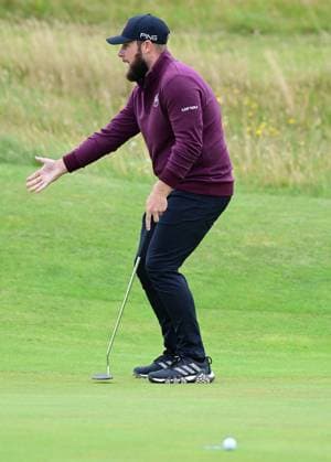 Tyrrell Hatton looks dejected after missing a putt on the 15th Green The British Open Championship, Day One, Golf, Royal Troon, Troon, UK - 18 July 2024  Copyright: xGreigxCowie Shutterstockx 14587994u