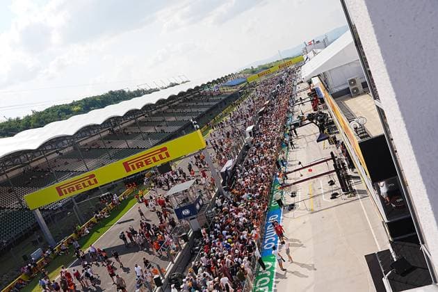 18.07.2024, Hungaroring, Budapest, FORMULA 1 HUNGARIAN GRAND PRIX 2024 , im Bild Zuschauer in der überfüllten Boxengasse. Defodi-506_20240718_hbr_1539