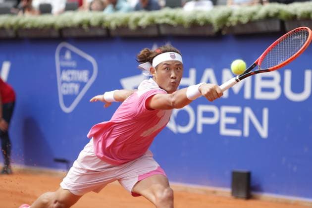 Tennis Herren ATP, Tennis Herren Tennis Herren Tour 500 European Open Hamburg, Hamburg Open ATP 500 2024 , 18.07.2024 , Zhizhen Zhang CHN spielt eine Rückhand Copyright: FernandoxSoares