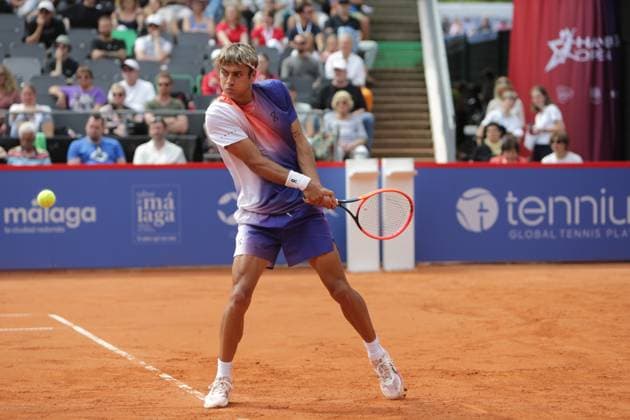 Tennis Herren ATP, Tennis Herren Tennis Herren Tour 500 European Open Hamburg, Hamburg Open ATP 500 2024 , 18.07.2024 , Flavio Cobolli ITA spielt eine Rückhand Copyright: FernandoxSoares