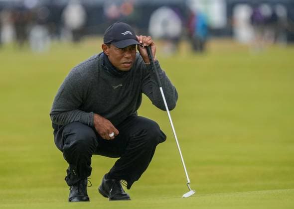 Tiger Woods on the 1st hole. The British Open Championship, Day One, Golf, Royal Troon, Troon, UK - 18 July 2024  Copyright: xStuartxWallace Shutterstockx 14588001bq