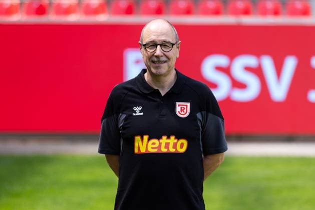 18.07.2024, Fussball, GER, Saison 2024 2025, 2.Liga,Pressetermin, SSV Jahn Regensburg Franz Müller; SSV Jahn Regensburg, 2. BL, Porträttermin 2024 2025 DFL REGULATIONS PROHIBIT ANY USE OF PHOTOGRAPHS AS IMAGE SEQUENCES AND OR QUASI-VIDEO. Regensburg Bayern Deutschland Jahnstadion Regensburg