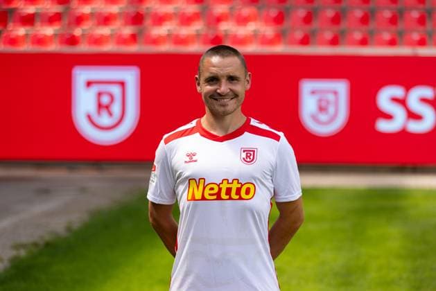 18.07.2024, Fussball, GER, Saison 2024 2025, 2.Liga,Pressetermin, SSV Jahn Regensburg Andreas Geipl; SSV Jahn Regensburg, 2. BL, Porträttermin 2024 2025 DFL REGULATIONS PROHIBIT ANY USE OF PHOTOGRAPHS AS IMAGE SEQUENCES AND OR QUASI-VIDEO. Regensburg Bayern Deutschland Jahnstadion Regensburg