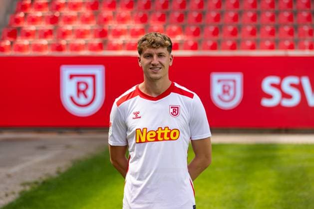 18.07.2024, Fussball, GER, Saison 2024 2025, 2.Liga,Pressetermin, SSV Jahn Regensburg Dejan Galjen; SSV Jahn Regensburg, 2. BL, Porträttermin 2024 2025 DFL REGULATIONS PROHIBIT ANY USE OF PHOTOGRAPHS AS IMAGE SEQUENCES AND OR QUASI-VIDEO. Regensburg Bayern Deutschland Jahnstadion Regensburg