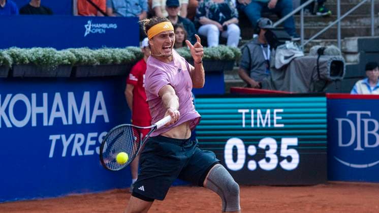 18.07.2024, ATP, Tennis Herren 500, Tennis, Herren, Hamburg Open, Hamburg, Achtelfinale, Alexander Zverev (Deutschland) - Hugo Gaston (Frankreich) Alexander Zverev (Deutschland) Hamburg Tennis-Stadion Am Rothenbaum Hamburg Deutschland