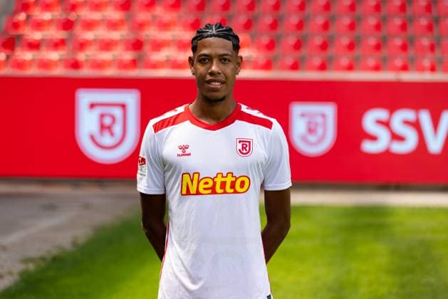 18.07.2024, Fussball, GER, Saison 2024 2025, 2.Liga,Pressetermin, SSV Jahn Regensburg Noah Ganaus; SSV Jahn Regensburg, 2. BL, Porträttermin 2024 2025 DFL REGULATIONS PROHIBIT ANY USE OF PHOTOGRAPHS AS IMAGE SEQUENCES AND OR QUASI-VIDEO. Regensburg Bayern Deutschland Jahnstadion Regensburg