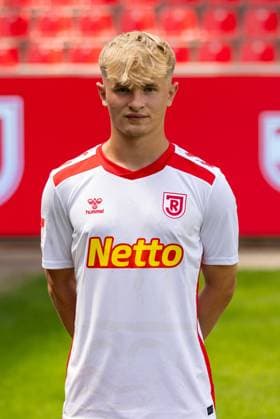 18.07.2024, Fussball, GER, Saison 2024 2025, 2.Liga,Pressetermin, SSV Jahn Regensburg Max Meyer; SSV Jahn Regensburg, 2. BL, Porträttermin 2024 2025 DFL REGULATIONS PROHIBIT ANY USE OF PHOTOGRAPHS AS IMAGE SEQUENCES AND OR QUASI-VIDEO. Regensburg Bayern Deutschland Jahnstadion Regensburg
