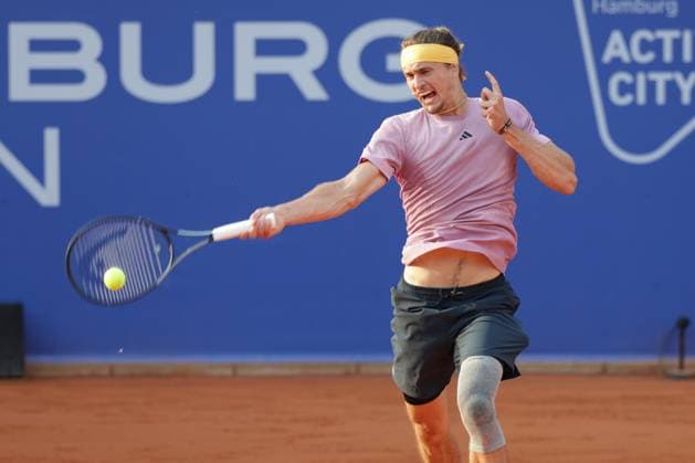 Tennis Herren ATP, Tennis Herren Tennis Herren Tour 500 European Open Hamburg, Hamburg Open ATP 500 2024 , 18.07.2024 , Alexander Zverev GER spielt eine Vorhand Copyright: FernandoxSoares