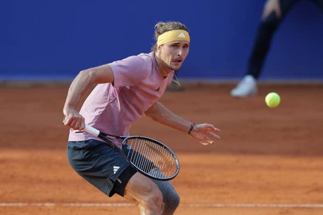 Tennis Herren ATP, Tennis Herren Tennis Herren Tour 500 European Open Hamburg, Hamburg Open ATP 500 2024 , 18.07.2024 , Alexander Zverev GER spielt eine Rückhand Copyright: FernandoxSoares