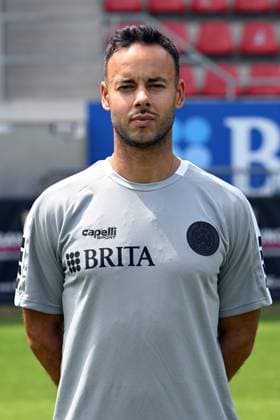 18.07.2024, xjhx, Fussball 3.Liga, SV Wehen Wiesbaden - Fototermin Saison 2024 25, Porträttermin 2024 2025 emspor, v.l. Leiter Prävention & Rehabilitation Javier Cordero, (DFL DFB REGULATIONS PROHIBIT ANY USE OF PHOTOGRAPHS as IMAGE SEQUENCES and or QUASI-VIDEO) Wiesbaden