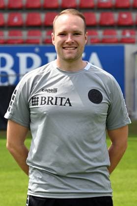 18.07.2024, xjhx, Fussball 3.Liga, SV Wehen Wiesbaden - Fototermin Saison 2024 25, Porträttermin 2024 2025 emspor, v.l. Team-Manager Patrick Glaser (DFL DFB REGULATIONS PROHIBIT ANY USE OF PHOTOGRAPHS as IMAGE SEQUENCES and or QUASI-VIDEO) Wiesbaden