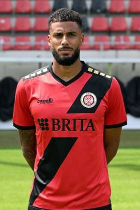 18.07.2024, xjhx, Fussball 3.Liga, SV Wehen Wiesbaden - Fototermin Saison 2024 25, Porträttermin 2024 2025 emspor, v.l. Martin Angha (DFL DFB REGULATIONS PROHIBIT ANY USE OF PHOTOGRAPHS as IMAGE SEQUENCES and or QUASI-VIDEO) Wiesbaden