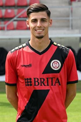 18.07.2024, xjhx, Fussball 3.Liga, SV Wehen Wiesbaden - Fototermin Saison 2024 25, Porträttermin 2024 2025 emspor, v.l. Ivan Franjic (DFL DFB REGULATIONS PROHIBIT ANY USE OF PHOTOGRAPHS as IMAGE SEQUENCES and or QUASI-VIDEO) Wiesbaden