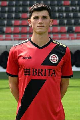 18.07.2024, xjhx, Fussball 3.Liga, SV Wehen Wiesbaden - Fototermin Saison 2024 25, Porträttermin 2024 2025 emspor, v.l. Moritz Flotho (DFL DFB REGULATIONS PROHIBIT ANY USE OF PHOTOGRAPHS as IMAGE SEQUENCES and or QUASI-VIDEO) Wiesbaden