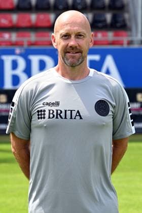 18.07.2024, xjhx, Fussball 3.Liga, SV Wehen Wiesbaden - Fototermin Saison 2024 25, Porträttermin 2024 2025 emspor, v.l. Co-Trainer Frank Steinmetz (DFL DFB REGULATIONS PROHIBIT ANY USE OF PHOTOGRAPHS as IMAGE SEQUENCES and or QUASI-VIDEO) Wiesbaden
