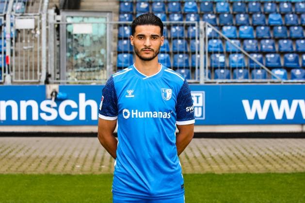 Mohammed El Hankouri, 1. FC Magdeburg - 2. Fussball Bundesliga Porträttermin 2. BL 2024 2025 offizieller Fototermin 1. FC Magdeburg in der Avnet Arena in Magdeburg - Porträt, Portrait, Einzelbild, Deutschland, Fussball, Maenner, GER, 18.07.2024