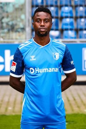 Lubambo Musonda, 1. FC Magdeburg - 2. Fussball Bundesliga Porträttermin 2. BL 2024 2025 offizieller Fototermin 1. FC Magdeburg in der Avnet Arena in Magdeburg - Porträt, Portrait, Einzelbild, Deutschland, Fussball, Maenner, GER, 18.07.2024