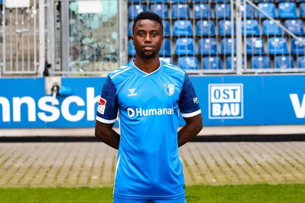 Lubambo Musonda, 1. FC Magdeburg - 2. Fussball Bundesliga Porträttermin 2. BL 2024 2025 offizieller Fototermin 1. FC Magdeburg in der Avnet Arena in Magdeburg - Porträt, Portrait, Einzelbild, Deutschland, Fussball, Maenner, GER, 18.07.2024