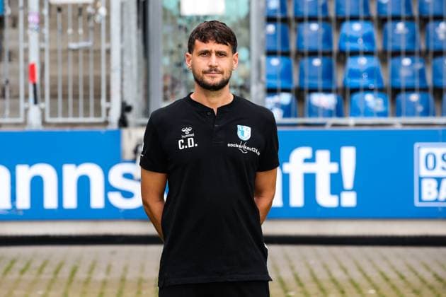 Physiotherapeut Cedric D Antonio (1. FC Magdeburg), 1. FC Magdeburg - 2. Fussball Bundesliga Porträttermin 2. BL 2024 2025 offizieller Fototermin 1. FC Magdeburg in der Avnet Arena in Magdeburg - Porträt, Portrait, Einzelbild, Deutschland, Fussball, Maenner, GER, 18.07.2024