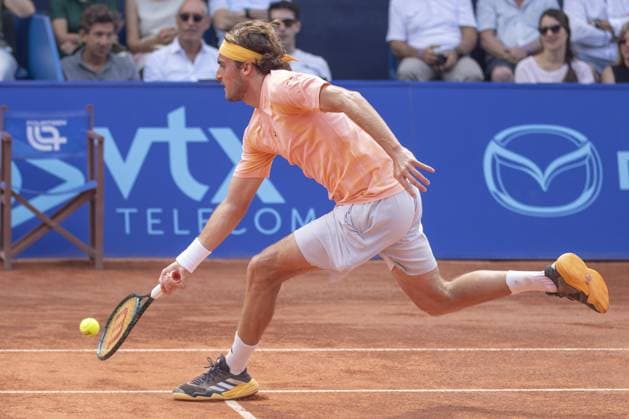 Gstaad: Gstaad Switzerland, 07 19 2024: Stefanos Tsitsipas (GRE) in action during EFG Swiss Open. during EFG Swiss Open Gstaad, International Tennis match in Gstaad, Switzerland, July 19 2024 International Tennis match - EFG Swiss Open Gstaad  - ZUMAp169 20240719_zsa_p169_345 Copyright: xPatrickxDancel IPAxSportx