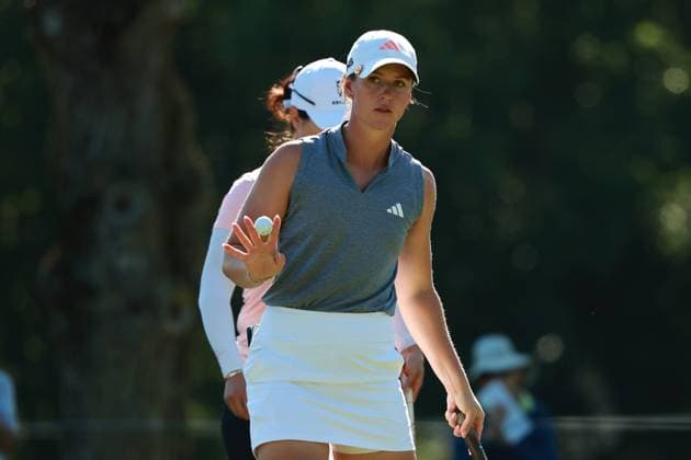 DANA Open SYLVANIA, OHIO - JULY 19: Linn Grant of Sweden acknowledges the crowd after her birdie on the 7th hole during Day Two of the Dana Open golf tournament at Highland Meadows Golf Club in Sylvania, Ohio USA, on Friday, July 19, 2024. Sylvania Ohio United States  Copyright: xJorgexLemusx originalFilename:lemus-danaopen240719_npkbG.jpg