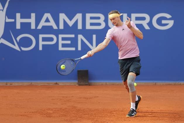 Tennis Herren ATP, Tennis Herren Tennis Herren Tour 500 European Open Hamburg, Hamburg Open ATP 500 2024 , 19.07.2024 , Alexander Zverev GER spielt eine Vorhand Copyright: FernandoxSoares