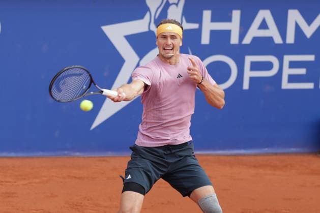 Tennis Herren ATP, Tennis Herren Tennis Herren Tour 500 European Open Hamburg, Hamburg Open ATP 500 2024 , 19.07.2024 , Alexander Zverev GER spielt eine Vorhand Copyright: FernandoxSoares