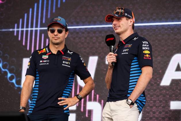 PEREZ Sergio (mex), Red Bull Racing RB20, portrait VERSTAPPEN Max (ned), Red Bull Racing RB20, portrait during the Formula 1 Hungarian Grand Prix 2024, 13th round of the 2024 Formula One World Championship, WM, Weltmeisterschaft from July 19 to 21, 2024 on the Hungaroring, in Mogyorod, Hungary - F1 - HUNGARIAN GRAND PRIX 2024 DPPI Panoramic 240720_R13_UNGHERIA_DP_XB5_7085
