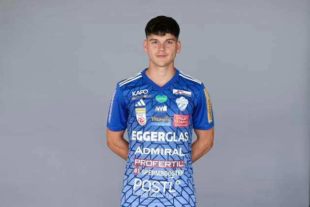 SOCCER - BL, Hartberg, team photo shoot HARTBERG,AUSTRIA,19.JUL.24 - SOCCER - ADMIRAL Bundesliga, TSV Hartberg, team photo shooting. Image shows Lind Hajdari (Hartberg).  GEPAxpictures xWolfgangxGrebien