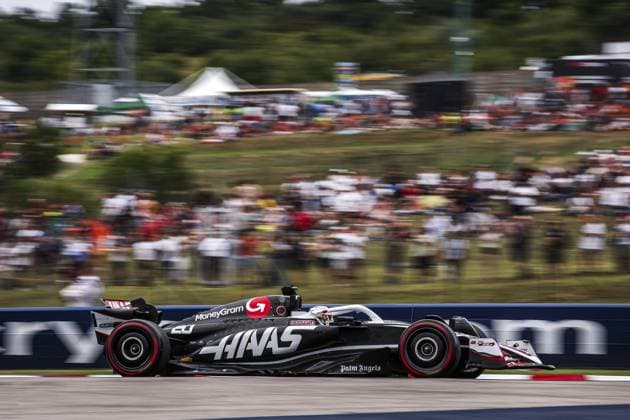 20 MAGNUSSEN Kevin (den), Haas F1 Team VF-24 Ferrari, action during the Formula 1 Hungarian Grand Prix 2024, 13th round of the 2024 Formula One World Championship, WM, Weltmeisterschaft from July 19 to 21, 2024 on the Hungaroring, in Mogyorod, Hungary - F1 - HUNGARIAN GRAND PRIX 2024 DPPI Panoramic  240720_R13_UNGHERIA_DP_EA028573