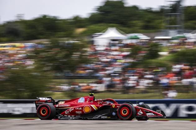 55 SAINZ Carlos (spa), Scuderia Ferrari SF-24, action during the Formula 1 Hungarian Grand Prix 2024, 13th round of the 2024 Formula One World Championship, WM, Weltmeisterschaft from July 19 to 21, 2024 on the Hungaroring, in Mogyorod, Hungary - F1 - HUNGARIAN GRAND PRIX 2024 DPPI Panoramic  240720_R13_UNGHERIA_DP_EA028539