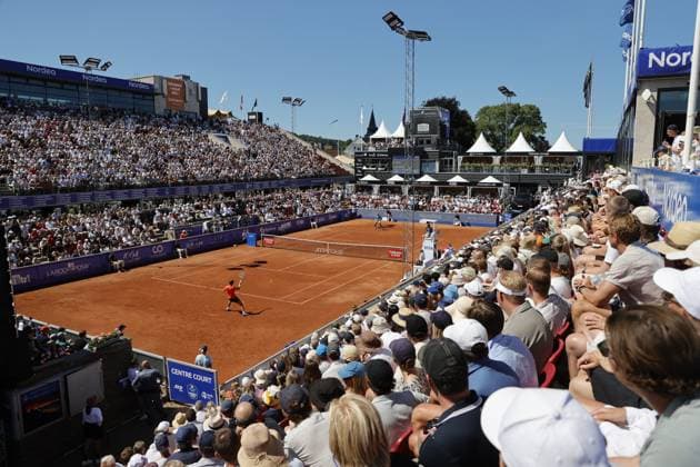 BASTAD, SVERIGE 20240720 Kroatiens Duje AjdukoviÄ‡ möter Spaniens Rafael Nadal under lördagens semifinalen i herrarnas singel i Nordea Open i Bastad. BASTAD SVERIGE x9200x