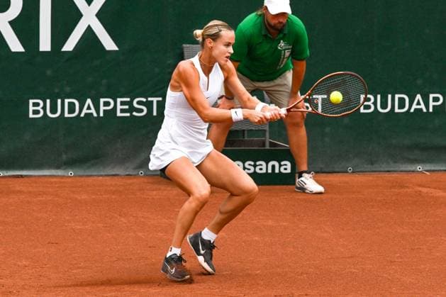 Anna Karolina Schmiedlova (SVK) during the quarter finals match vs. Aliaksandra Sasnovich at the WTA250 Hungarian Gran Prix Tennis on 19th July 2024 at Romai Teniszakademia, Budapest, Hungary  Copyright: xVincenzoxOrlando IPAxSportx xipax xx IPA_48134616 IPA_Agency_IPA48134616