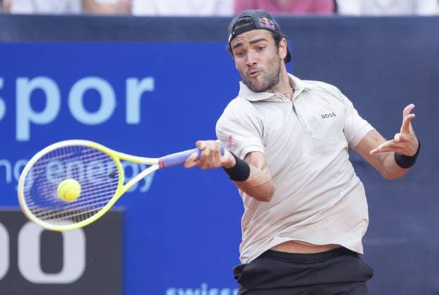 Gstaad: Gstaad Switzerland, 07 20 2024: Matteo Berrettini (ITA) in semi final against Stefanos Tsitsipas (GRE) during EFG Swiss Open. during EFG Swiss Open Gstaad, International Tennis match in Gstaad, Switzerland, July 20 2024 International Tennis match - EFG Swiss Open Gstaad  - ZUMAp169 20240720_zsa_p169_112 Copyright: xPatrickxDancel IPAxSportx